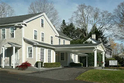 Munson-Lovetere Funeral Home in Woodbury, CT