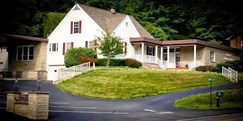 Curry Funeral Home in Alum Creek, WV